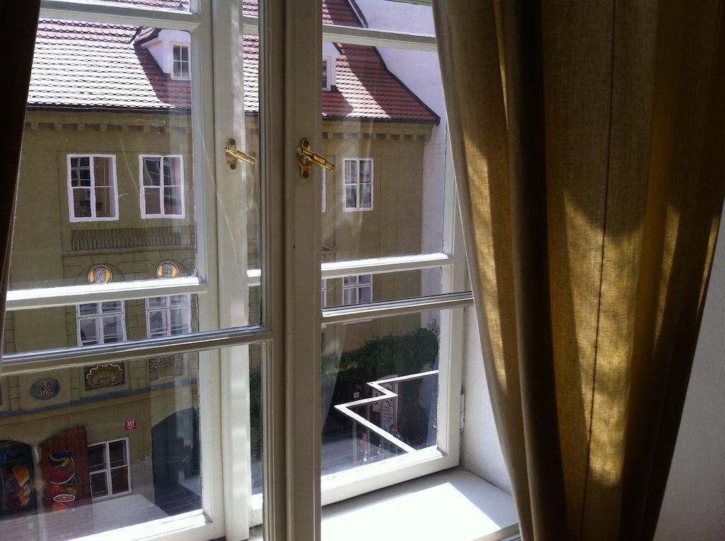 Little Town Budget Hotel Praha Ruang foto